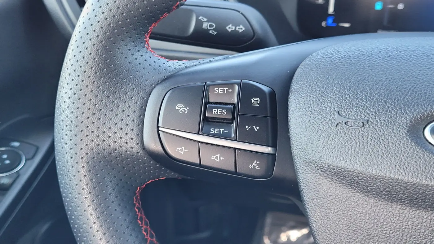 2023 Ford Escape Hybrid ST-Line Select