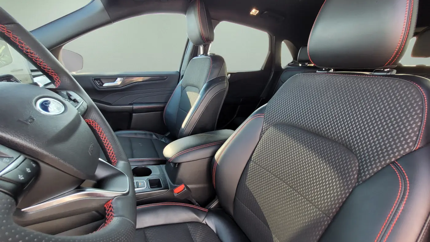 2023 Ford Escape Hybrid ST-Line Select