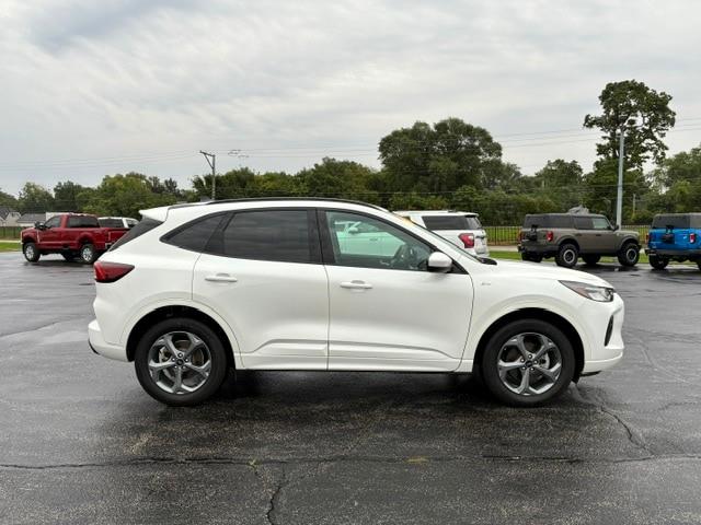 2024 Ford Escape - $28,900