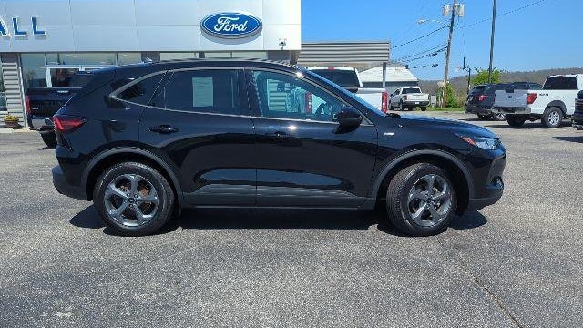 2025 Ford Escape Hybrid ST-Line Select