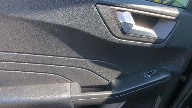 2025 Ford Escape Hybrid ST-Line Select