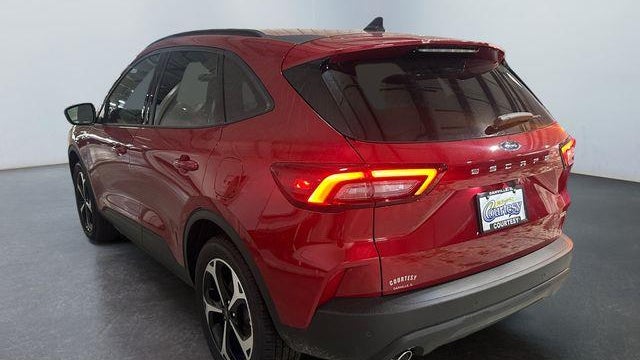 2026 Ford Escape Hybrid ST-Line Select