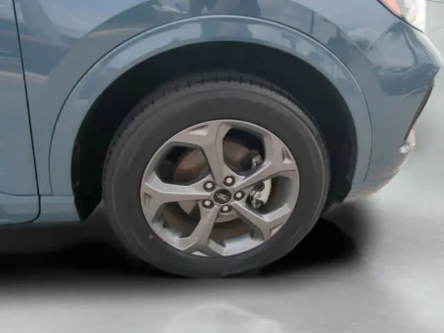 2023 Ford Escape - $22,490