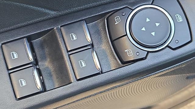 2025 Ford Escape Hybrid ST-Line Select