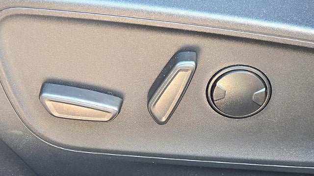 2025 Ford Escape Hybrid ST-Line Select