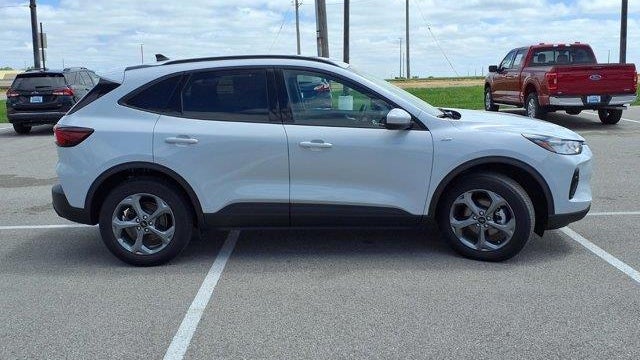 2025 Ford Escape Hybrid ST-Line Select