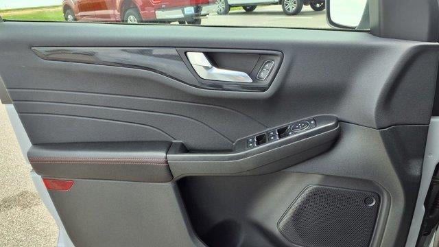 2025 Ford Escape Hybrid ST-Line Select