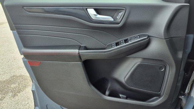 2025 Ford Escape Hybrid ST-Line Select
