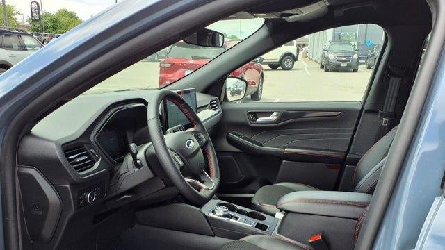 2025 Ford Escape Hybrid ST-Line Select