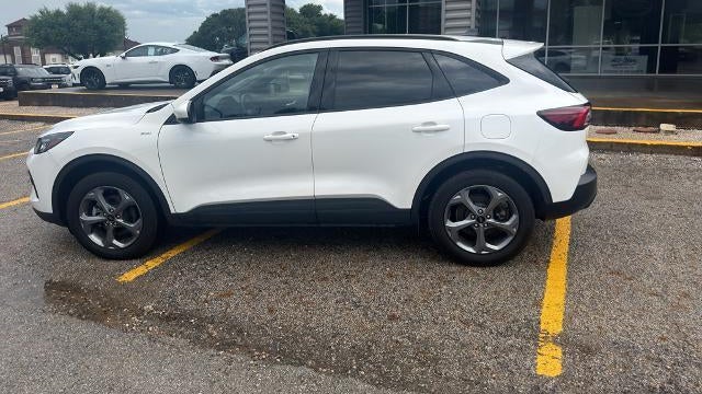 2025 Ford Escape Hybrid ST-Line Select