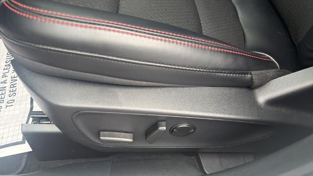 2025 Ford Escape Hybrid ST-Line Select