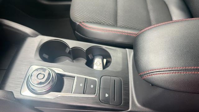 2025 Ford Escape Hybrid ST-Line Select