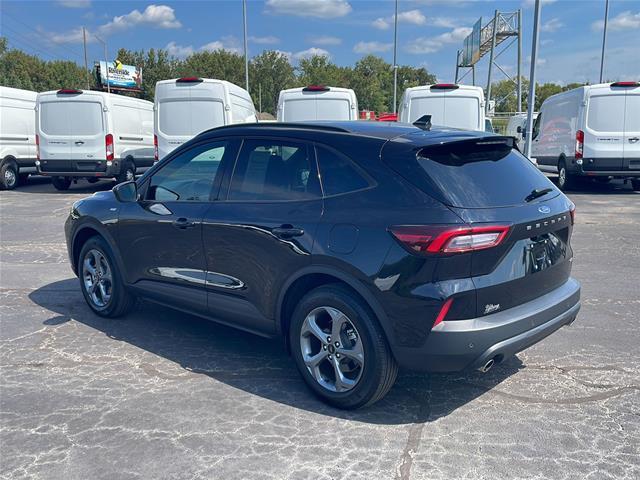 2025 Ford Escape - $30,155