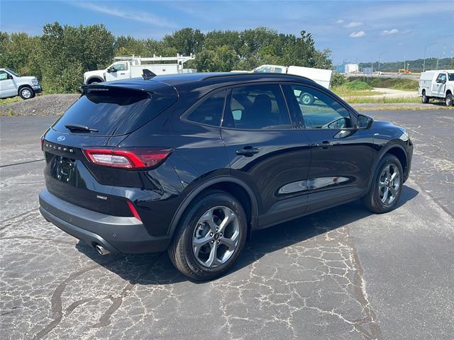 2025 Ford Escape - $30,155
