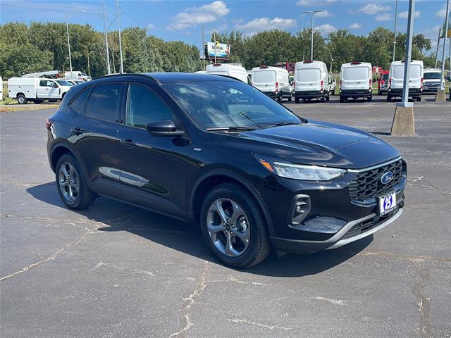 2025 Ford Escape - $30,155