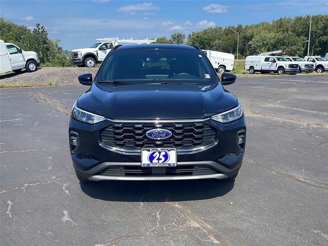 2025 Ford Escape - $30,155