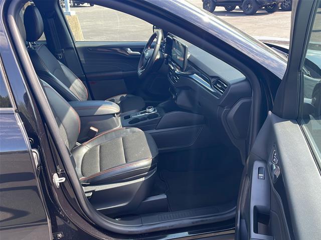 2025 Ford Escape - $30,155