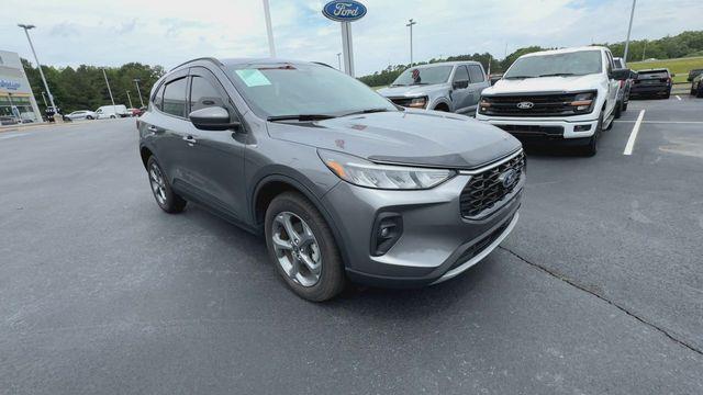 2026 Ford Escape Hybrid ST-Line Select