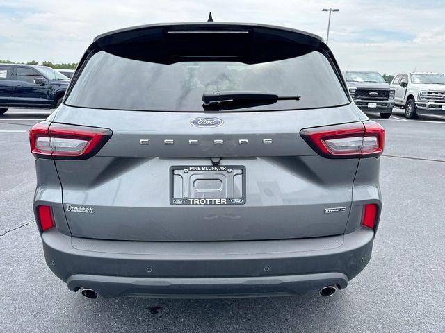 2026 Ford Escape - $30,629
