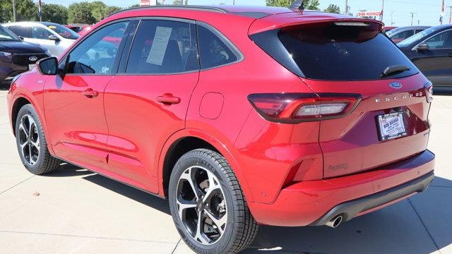 2023 Ford Escape ST-Line Elite