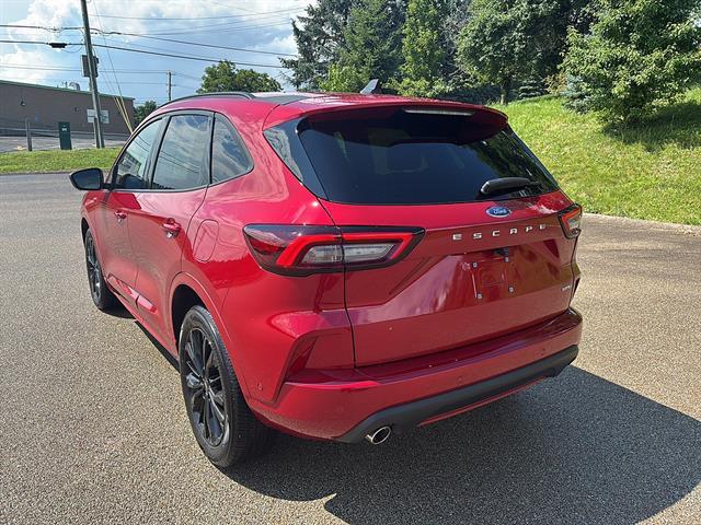 2023 Ford Escape - $29,900