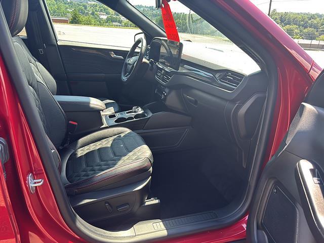 2023 Ford Escape - $29,900