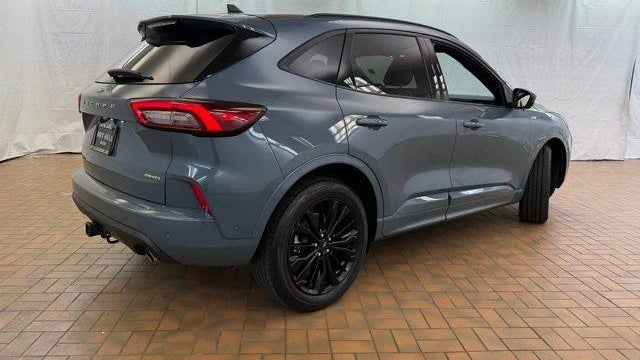 2023 Ford Escape ST-Line Elite
