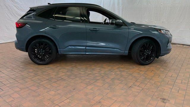 2023 Ford Escape ST-Line Elite