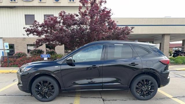 2023 Ford Escape ST-Line Elite