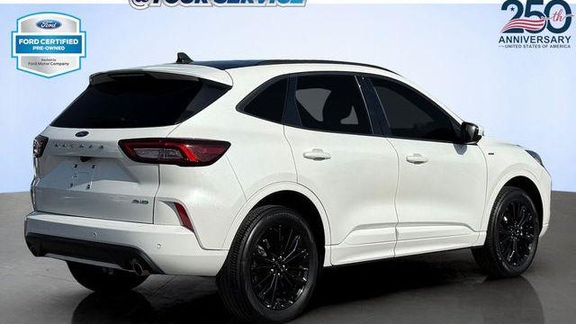 2024 Ford Escape ST-Line Elite