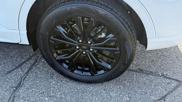 2024 Ford Escape ST-Line Elite