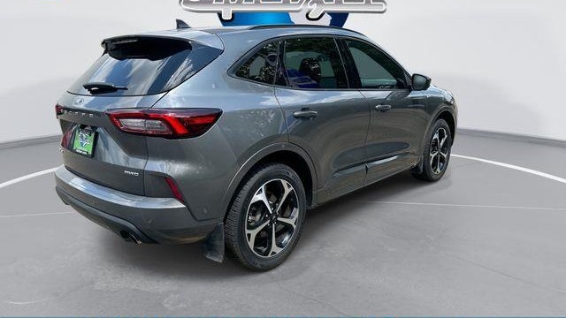 2024 Ford Escape ST-Line Elite