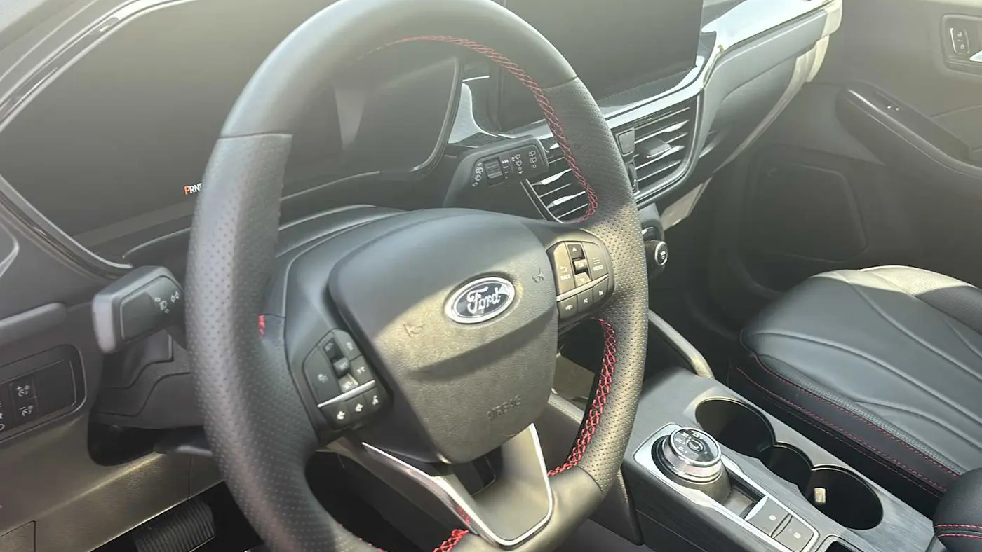 2025 Ford Escape ST-Line Elite