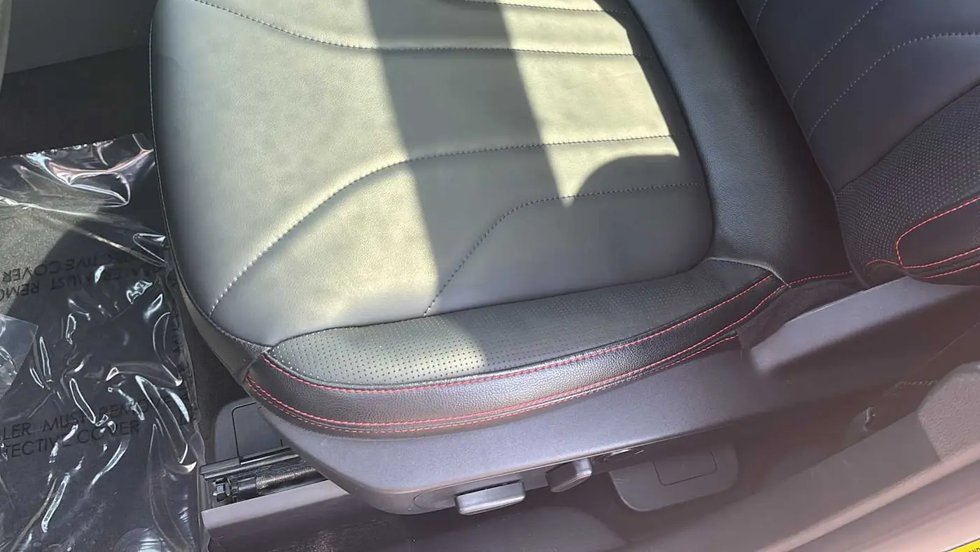 2025 Ford Escape ST-Line Elite