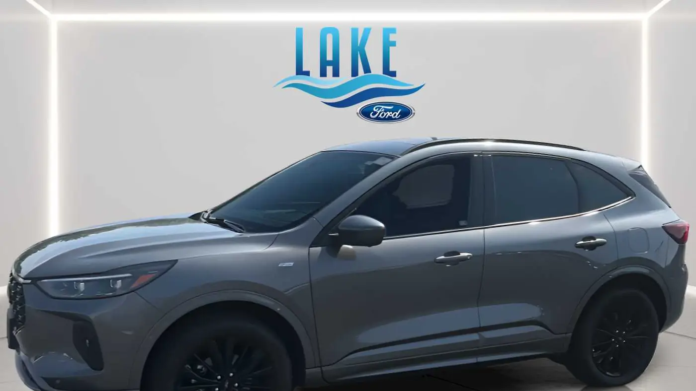 2025 Ford Escape ST-Line Elite