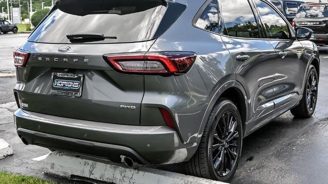 2023 Ford Escape ST-Line Elite