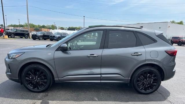 2023 Ford Escape ST-Line Elite