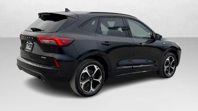 2023 Ford Escape ST-Line Elite