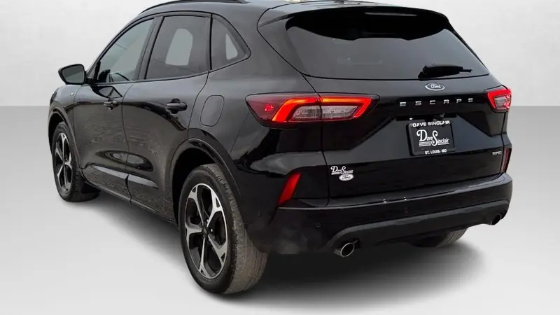 2023 Ford Escape ST-Line Elite