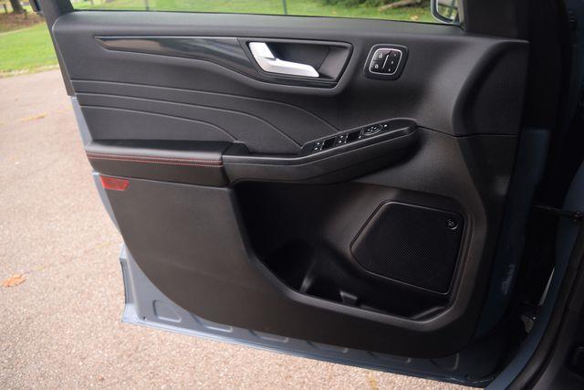 2023 Ford Escape - $23,700