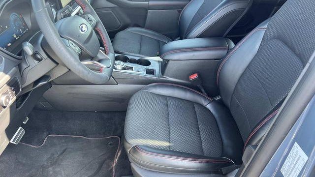 2023 Ford Escape ST-Line Elite