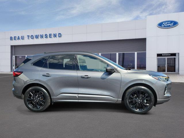 2023 Ford Escape - $28,995