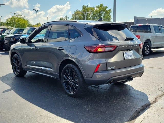 2023 Ford Escape - $28,995
