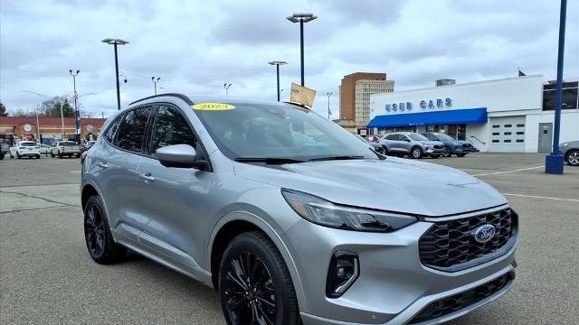 2023 Ford Escape ST-Line Elite