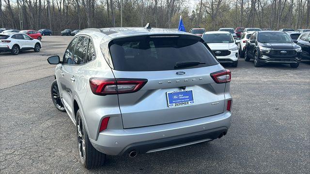 2023 Ford Escape ST-Line Elite