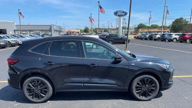 2023 Ford Escape ST-Line Elite