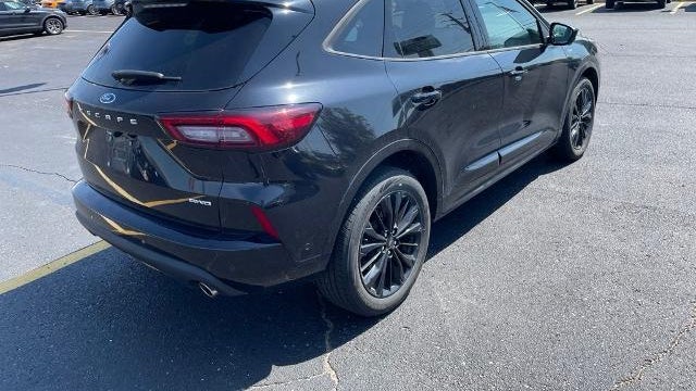 2023 Ford Escape ST-Line Elite