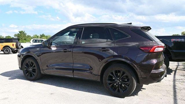 2023 Ford Escape ST-Line Elite