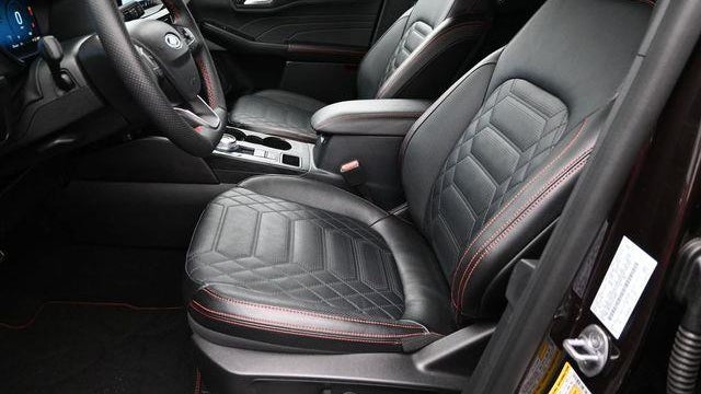 2023 Ford Escape ST-Line Elite