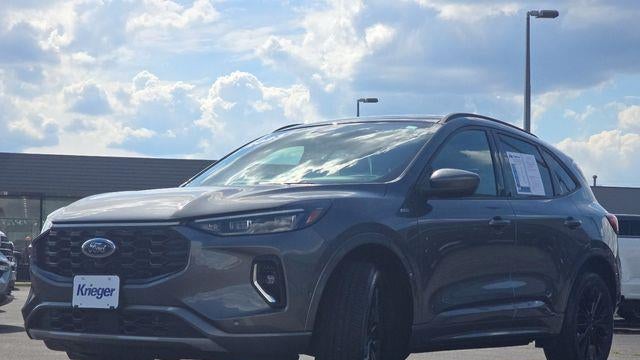 2023 Ford Escape ST-Line Elite